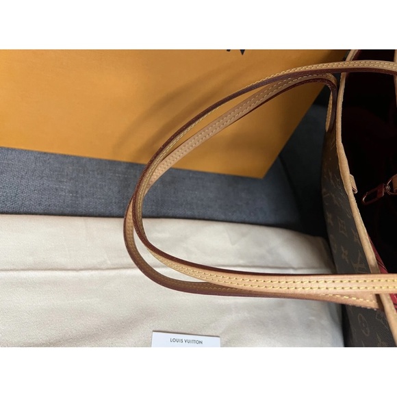 Louis Vuitton Neverfull - Picture 9 of 9